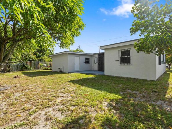 1237 NW 15th Ave, Fort Lauderdale FL 33311