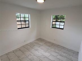 4421 NW 33rd St, Lauderdale Lakes FL 33319