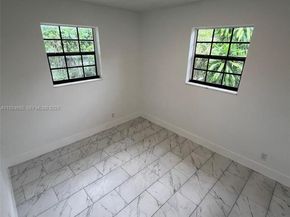 4421 NW 33rd St, Lauderdale Lakes FL 33319