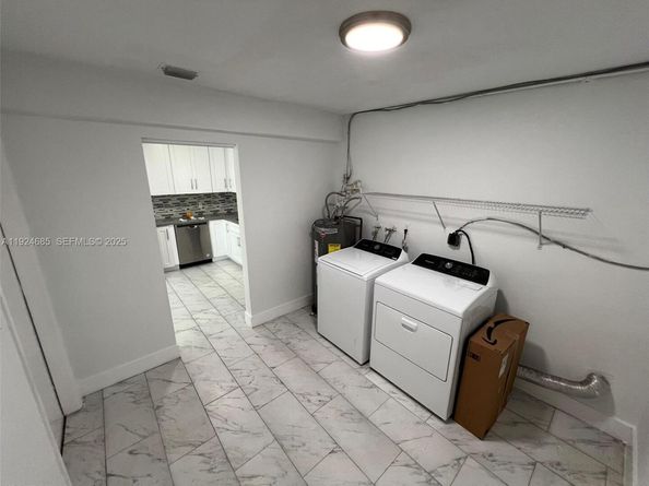 4421 NW 33rd St, Lauderdale Lakes FL 33319