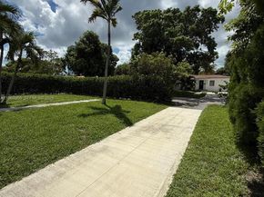 235 NE 46th St, Miami FL 33137
