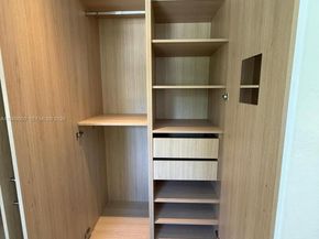 235 NE 46th St, Miami FL 33137