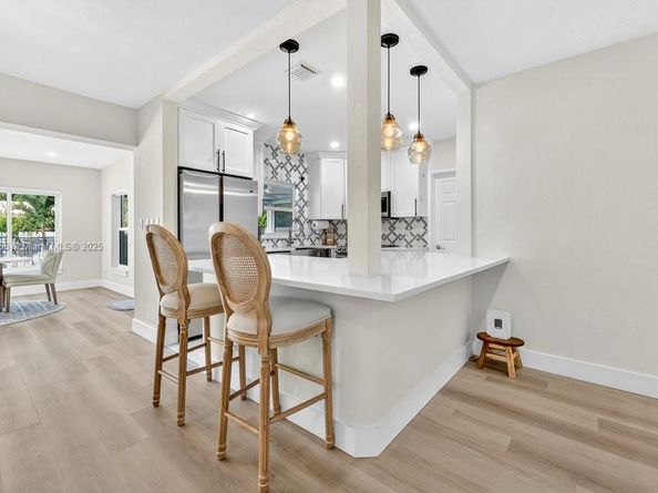 801 NE 19th Ter, Fort Lauderdale FL 33304