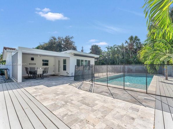 801 NE 19th Ter, Fort Lauderdale FL 33304