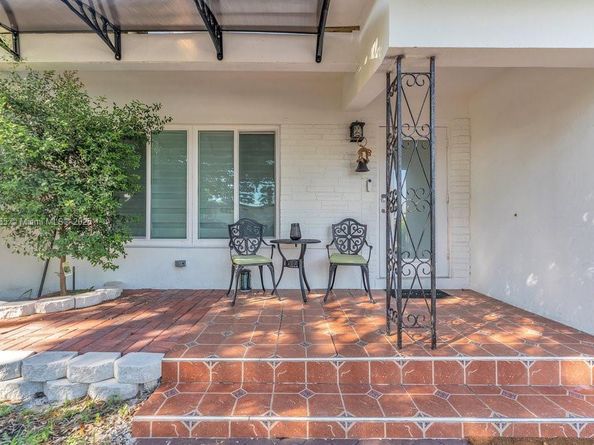 801 NE 19th Ter, Fort Lauderdale FL 33304