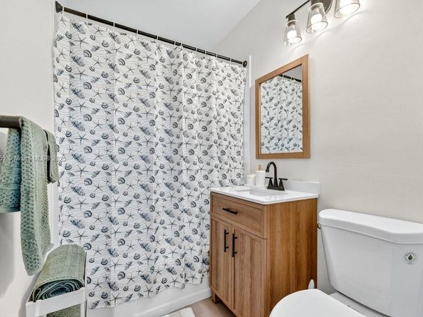 801 NE 19th Ter, Fort Lauderdale FL 33304