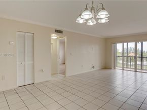 10155 NW 9th St Cir 4401, Miami FL 33172