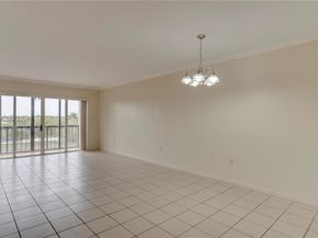 10155 NW 9th St Cir 4401, Miami FL 33172