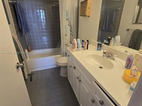 9688 Fontainebleau Blvd 409, Miami FL 33172