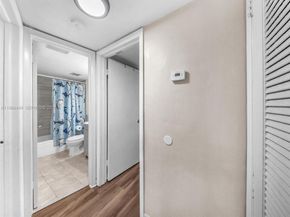 1101 NE 191st St 307, Miami FL 33179