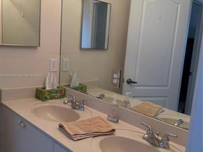 3955 NE 13th Dr, Homestead FL 33033