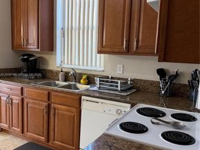 3955 NE 13th Dr, Homestead FL 33033