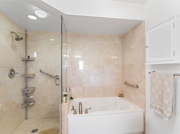 6365 Collins Ave 1901, Miami Beach FL 33141