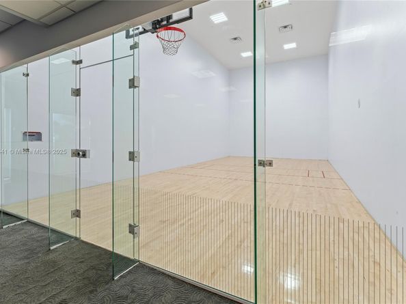 6365 Collins Ave 1901, Miami Beach FL 33141