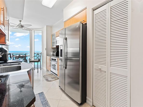 6365 Collins Ave 1901, Miami Beach FL 33141