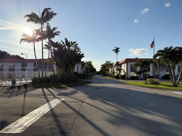 3550 NW 8th Ave 513, Pompano Beach FL 33064