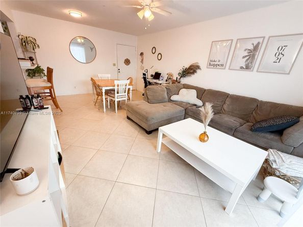 3550 NW 8th Ave 513, Pompano Beach FL 33064