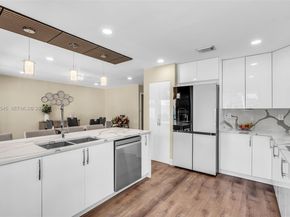 2003 NW 181st Ave, Pembroke Pines FL 33029