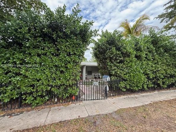 445 Opa Locka Blvd, North Miami FL 33168