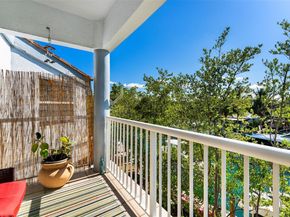 2404 NE 135th St 2404, North Miami FL 33181