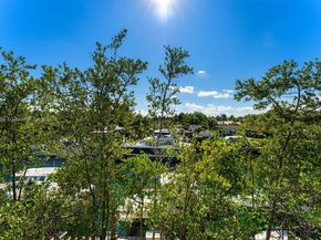 2404 NE 135th St 2404, North Miami FL 33181