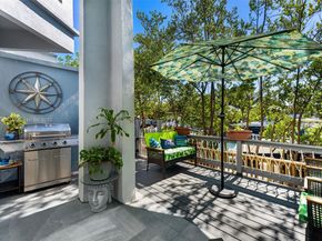 2404 NE 135th St 2404, North Miami FL 33181