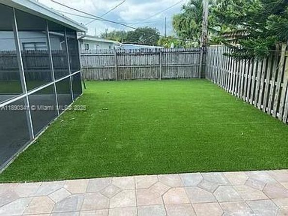 931 NE 23rd St, Pompano Beach FL 33064