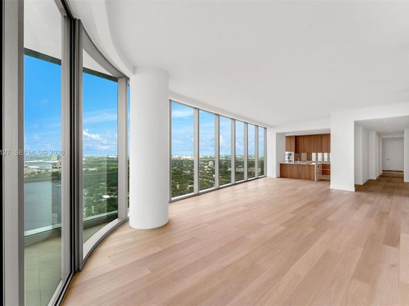 175 SE 25th Road 3602, Miami FL 33129