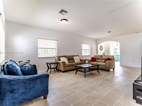 201 NE 36th Ter, Homestead FL 33033