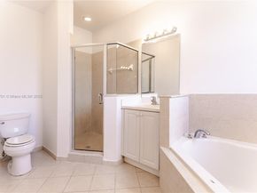 201 NE 36th Ter, Homestead FL 33033