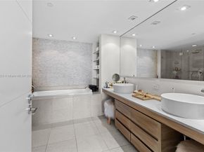 465 Brickell Ave 4901, Miami FL 33131