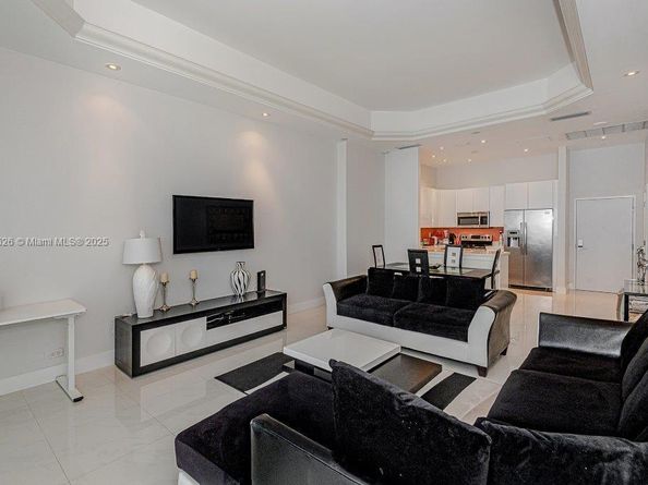 2301 Collins Ave 1619, Miami Beach FL 33139