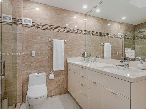 2301 Collins Ave 1619, Miami Beach FL 33139