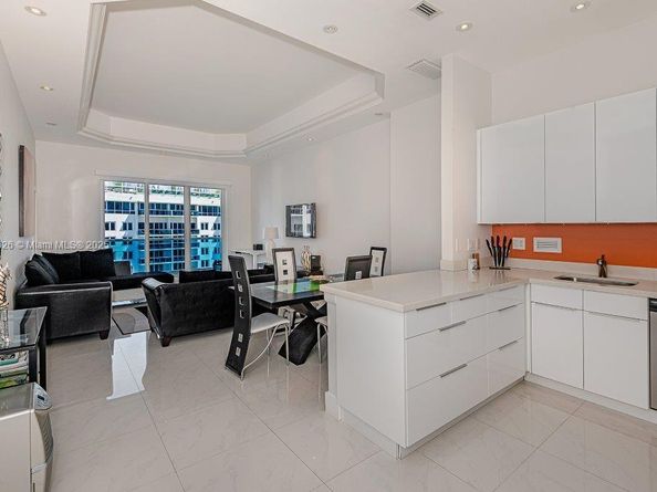 2301 Collins Ave 1619, Miami Beach FL 33139