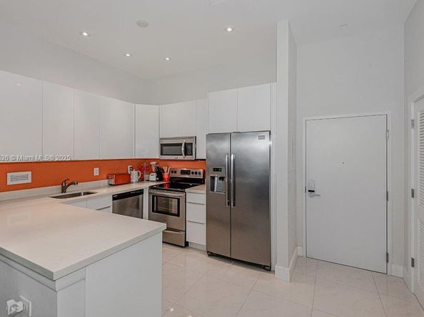 2301 Collins Ave 1619, Miami Beach FL 33139