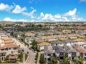 8279 NW 43rd St, Doral FL 33166