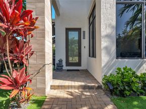 8279 NW 43rd St, Doral FL 33166