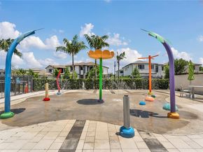 8279 NW 43rd St, Doral FL 33166