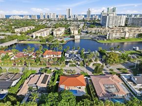 713 Diplomat Pkwy, Hallandale Beach FL 33009