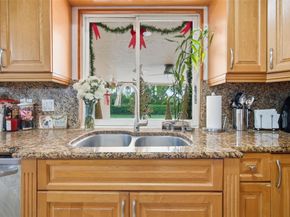 713 Diplomat Pkwy, Hallandale Beach FL 33009