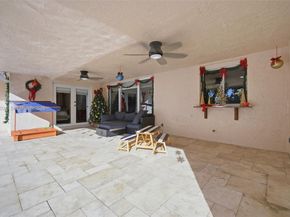 713 Diplomat Pkwy, Hallandale Beach FL 33009