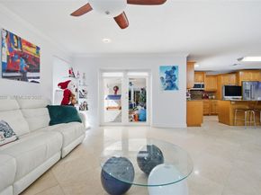 713 Diplomat Pkwy, Hallandale Beach FL 33009