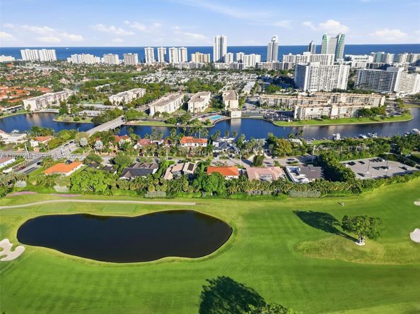 713 Diplomat Pkwy, Hallandale Beach FL 33009