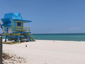 8420 Byron Ave 4, Miami Beach FL 33141