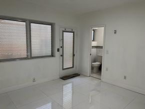 8420 Byron Ave 4, Miami Beach FL 33141