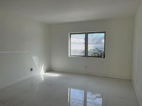 8420 Byron Ave 4, Miami Beach FL 33141