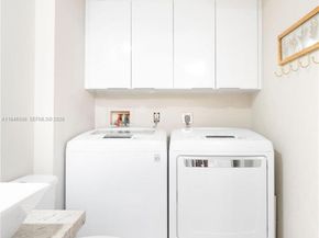 9844 NW 6th Ct, Plantation FL 33324