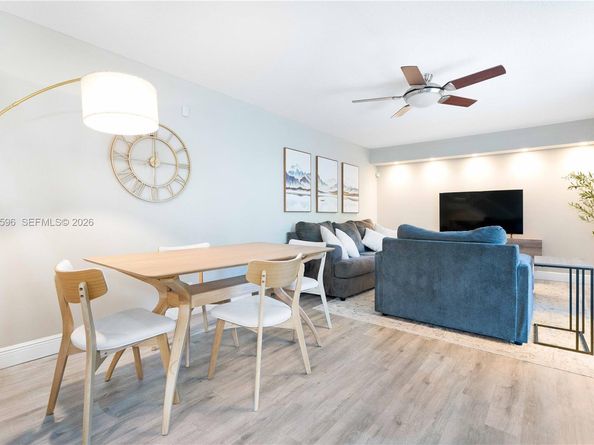 9844 NW 6th Ct, Plantation FL 33324