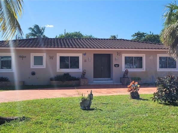 7161 SW 13th St, Pembroke Pines FL 33023