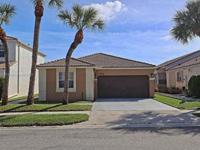 1523 NW 158th Ave, Pembroke Pines FL 33028